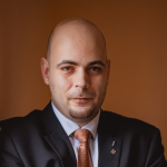 Certifikováno Vectorem: Lukáš Kazimour